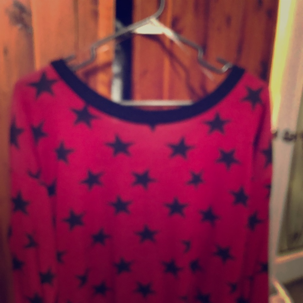 Maroon and black star lace back sweater